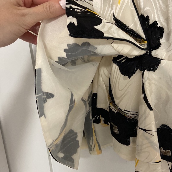 Vintage 100% Silk Floral Print Beaded Peplum Wrap Top - Picture 5 of 7